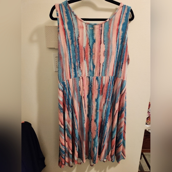 Midi Dress With Matching under shorts - Picture 2 of 3